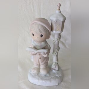 O Come All Ye Faithful figurine, Jonathan and David, 1982, EUC